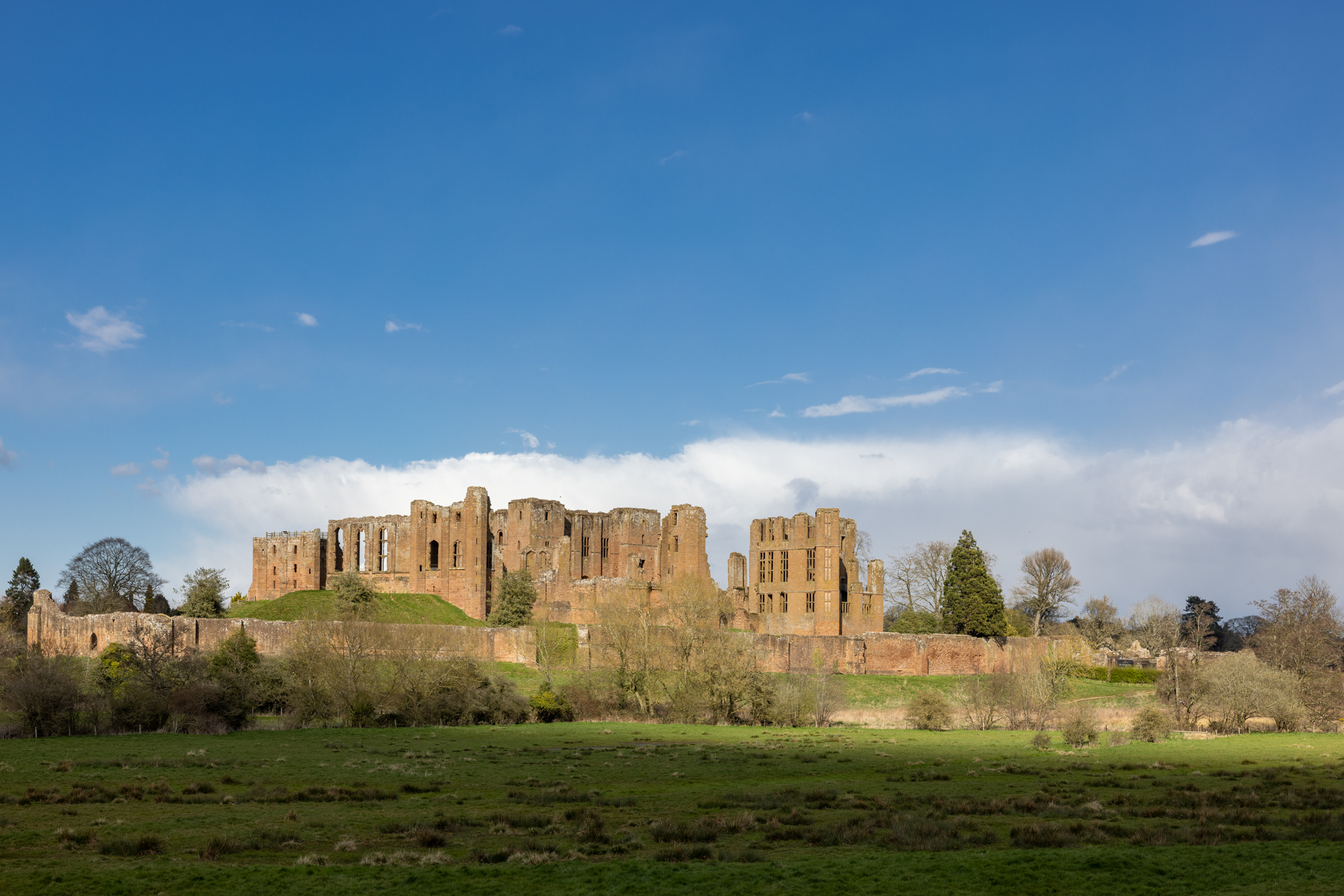 Kenilworth Castle Field 1 by FullCapture.co.uk